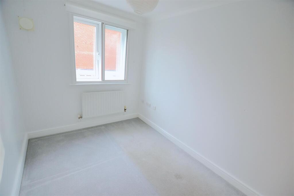 Additional image 10 of North Drive, Hatfield