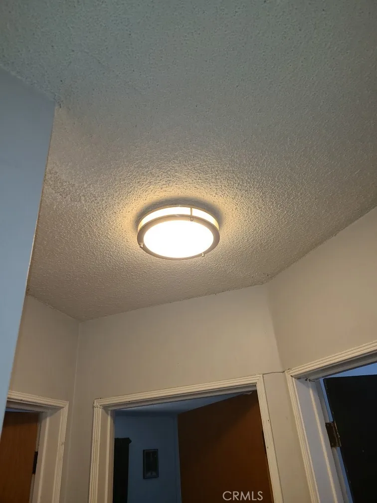 Additional image 38 of 10038 S St Andrews Pl, Los Angeles, CA 90047