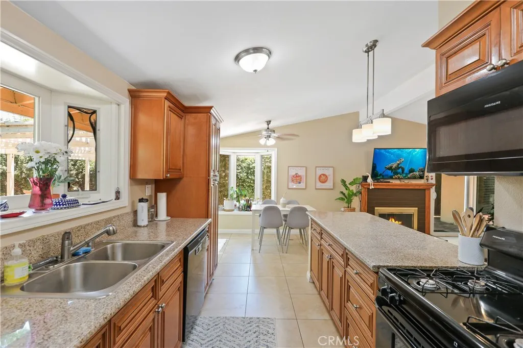 Additional image 57 of 1139 W Sycamore Ave, Orange, CA 92868