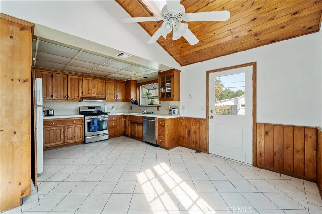 Additional image 11 of 1710 N Evergreen Street, Burbank, CA 91505