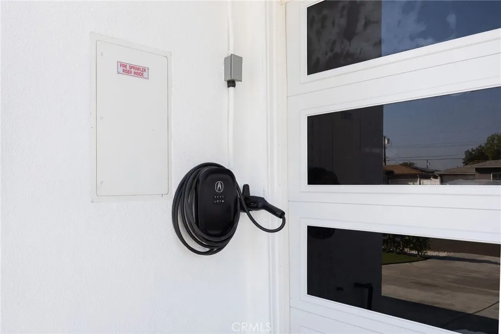 Additional image 72 of 2031 N Pass Ave, Burbank, CA 91505