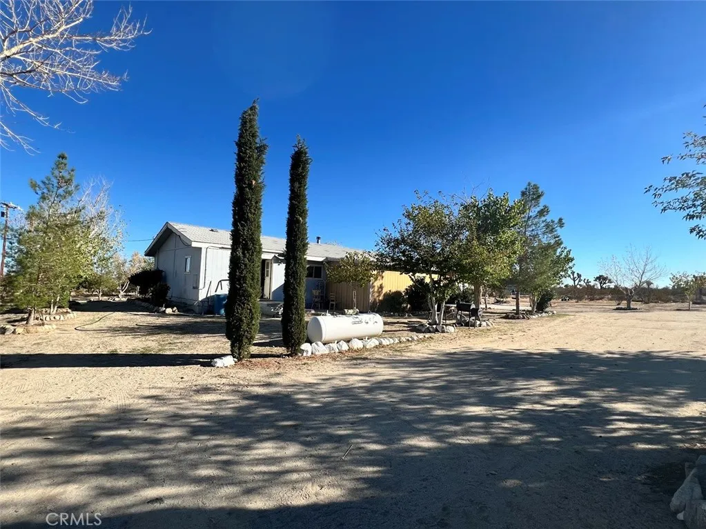 Additional image 11 of 1011 Danbury Rd, Pinon Hills, CA 92372