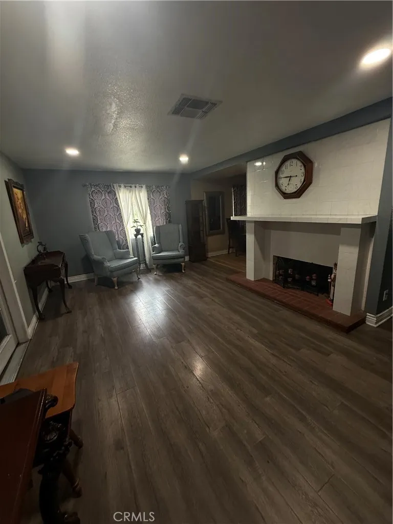 Additional image 45 of 10900 Goss, Sun Valley, CA 91352