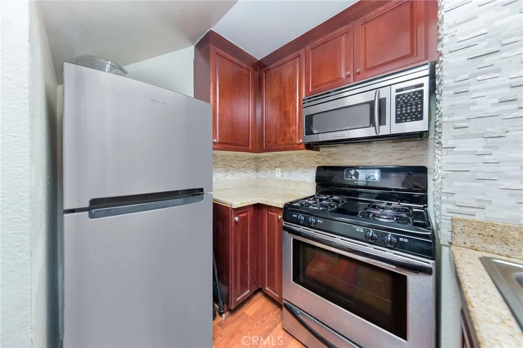 Additional image 8 of 5515 Canoga Avenue Unit 305, Woodland Hills, CA 91367