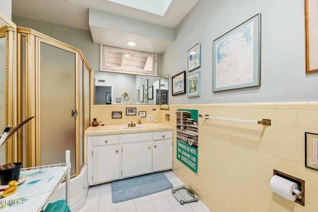 Additional image 24 of 17933 Osborne Street, Sherwood Forest, CA 91325