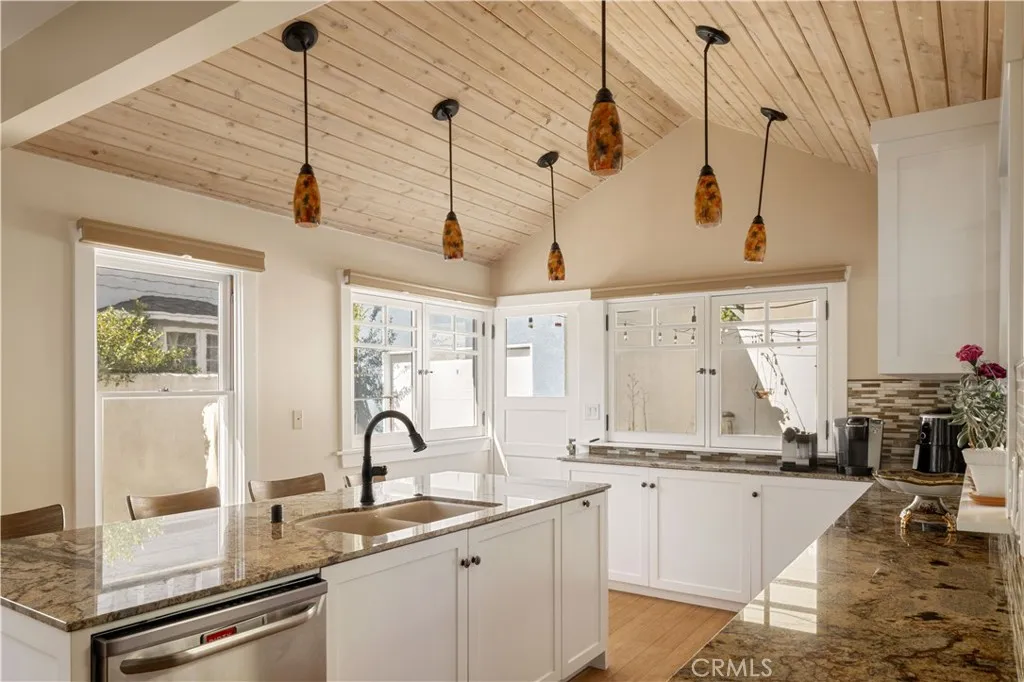 Additional image 15 of 1065 Locust St, Pasadena, CA 91106