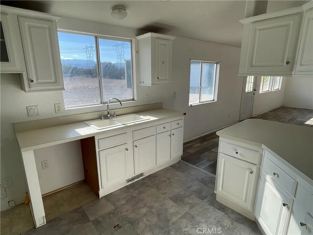 Additional image 68 of 8354 White Road, Phelan, CA 92371