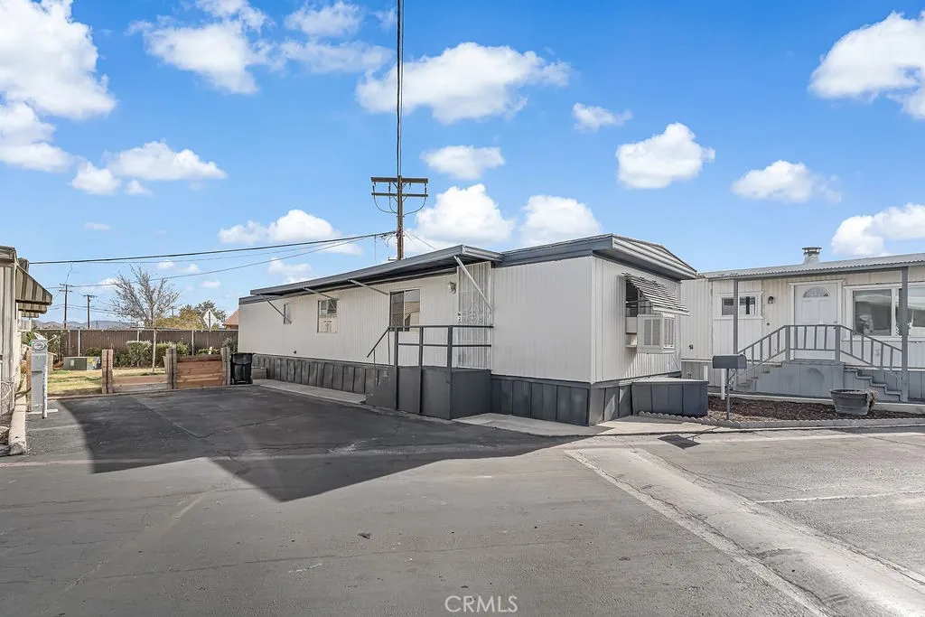 Additional image 3 of 16473 Green Tree Boulevard Unit 46, Victorville, CA 92395