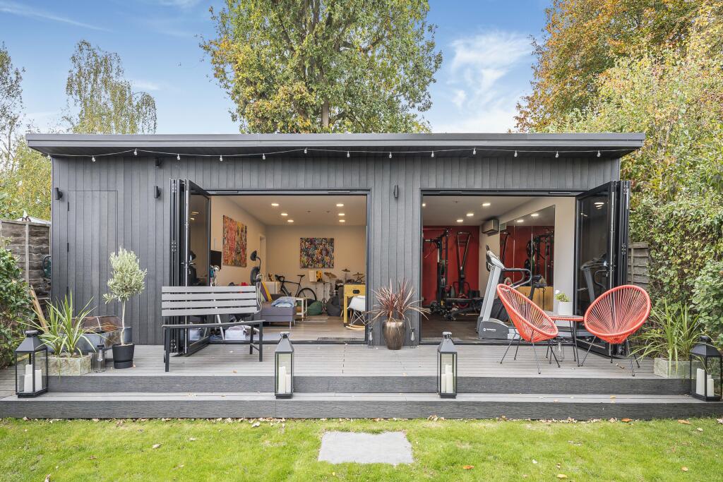 Additional image 14 of Charmouth Road, St. Albans, Hertfordshire, AL1