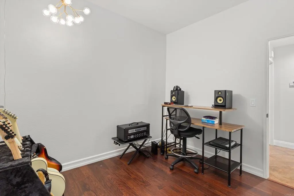 Additional image 105 of 948 Honeysuckle Dr, San Marcos, CA 92078