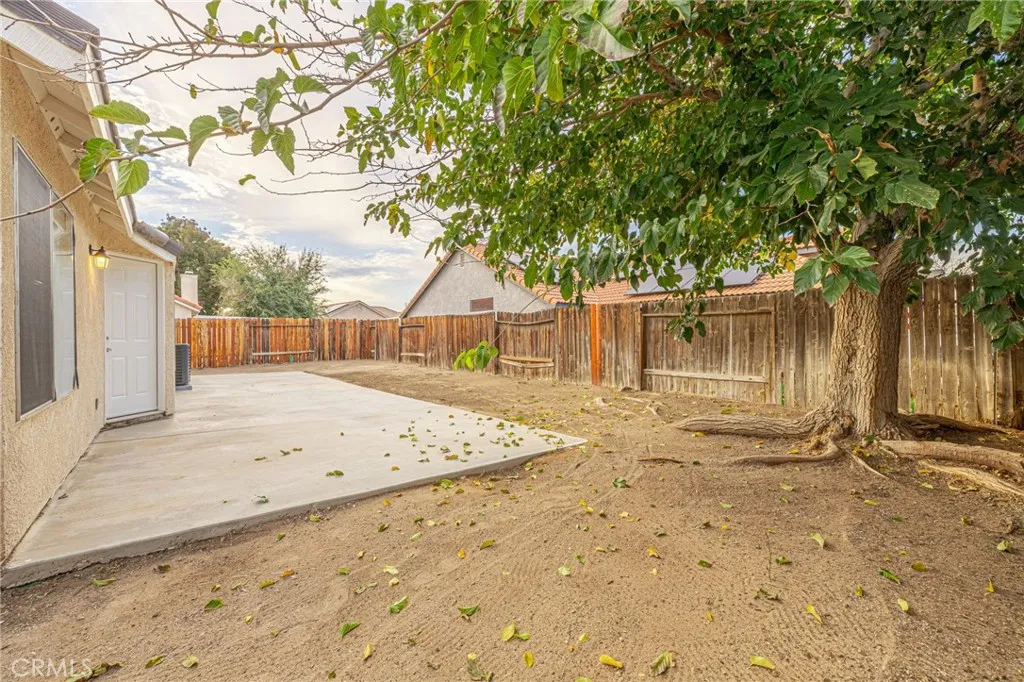 2151 E Avenue K3, Lancaster, CA 93535