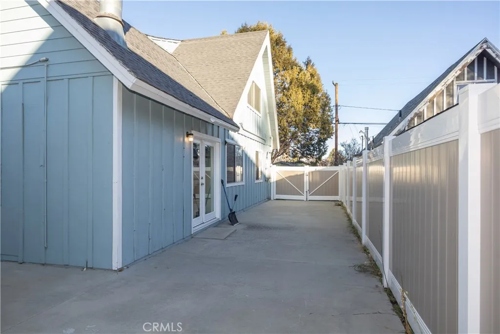 Property image for 1037 Sequoia Dr, Big Bear City, CA 92314