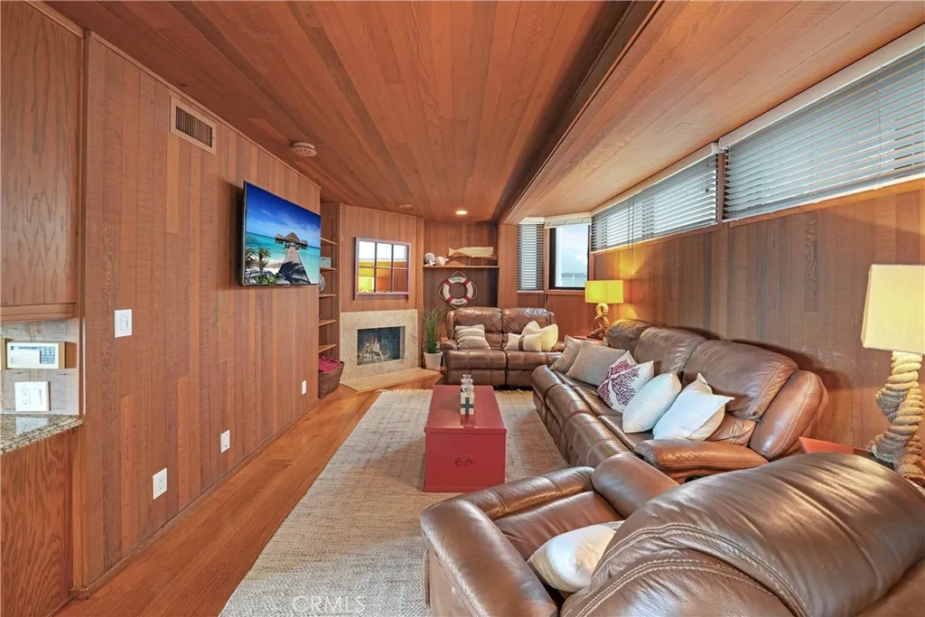 Additional image 32 of 72 A Surfside Ave, Surfside, CA 90743