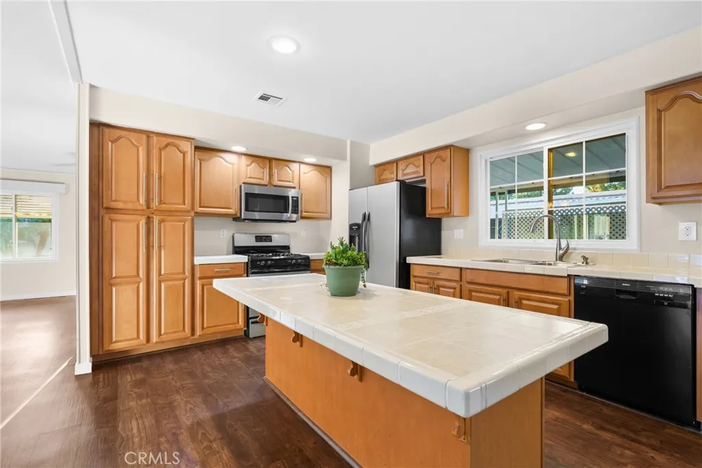 Additional image 40 of 24001 Muirlands Blvd Unit 47, Lake Forest, CA 92630