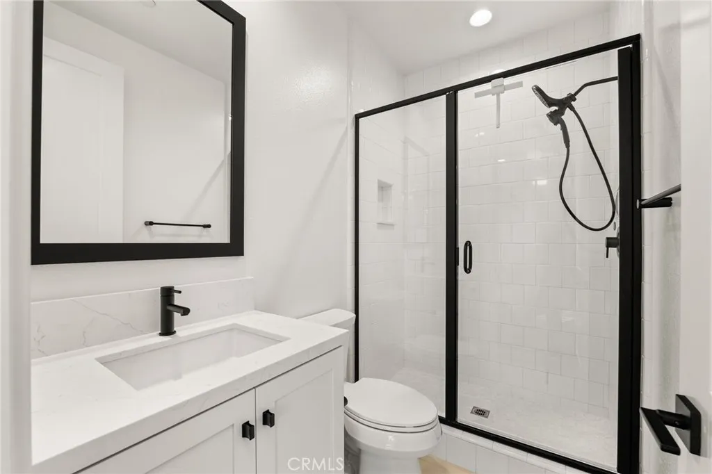 Additional image 38 of 2127 Cresta Dr, Newport Beach, CA 92660