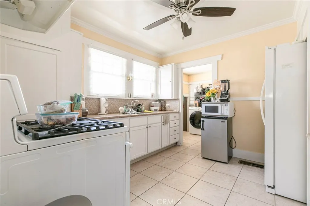 Additional image 30 of 408 E Del Mar Boulevard, Pasadena, CA 91101