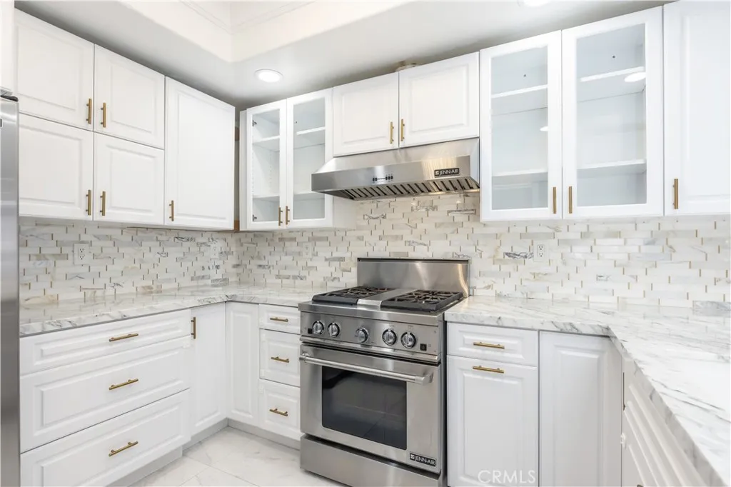 Additional image 9 of 12026 Hoffman Street Unit 302, Studio City, CA 91604