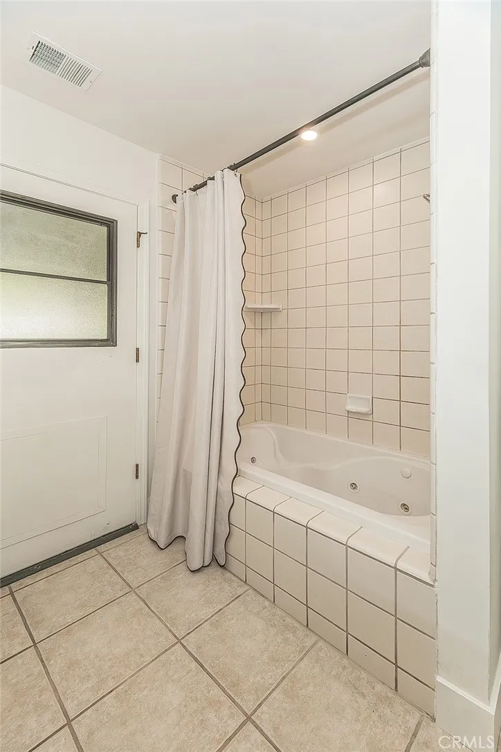 Additional image 110 of 406 E Audubon Drive, Fresno, CA 93720