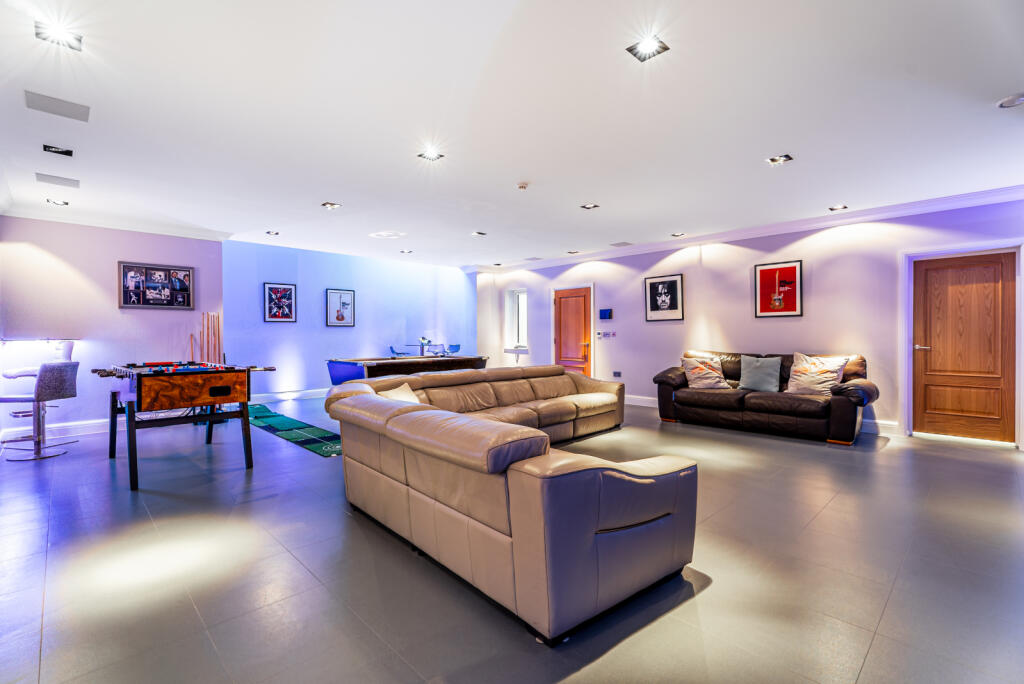 Additional image 11 of Marshals Drive, St. Albans, Hertfordshire, AL1