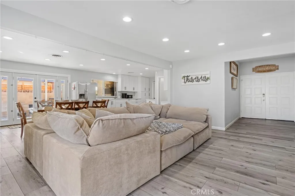 Additional image 9 of 44170 Halcom Ave, Lancaster, CA 93536