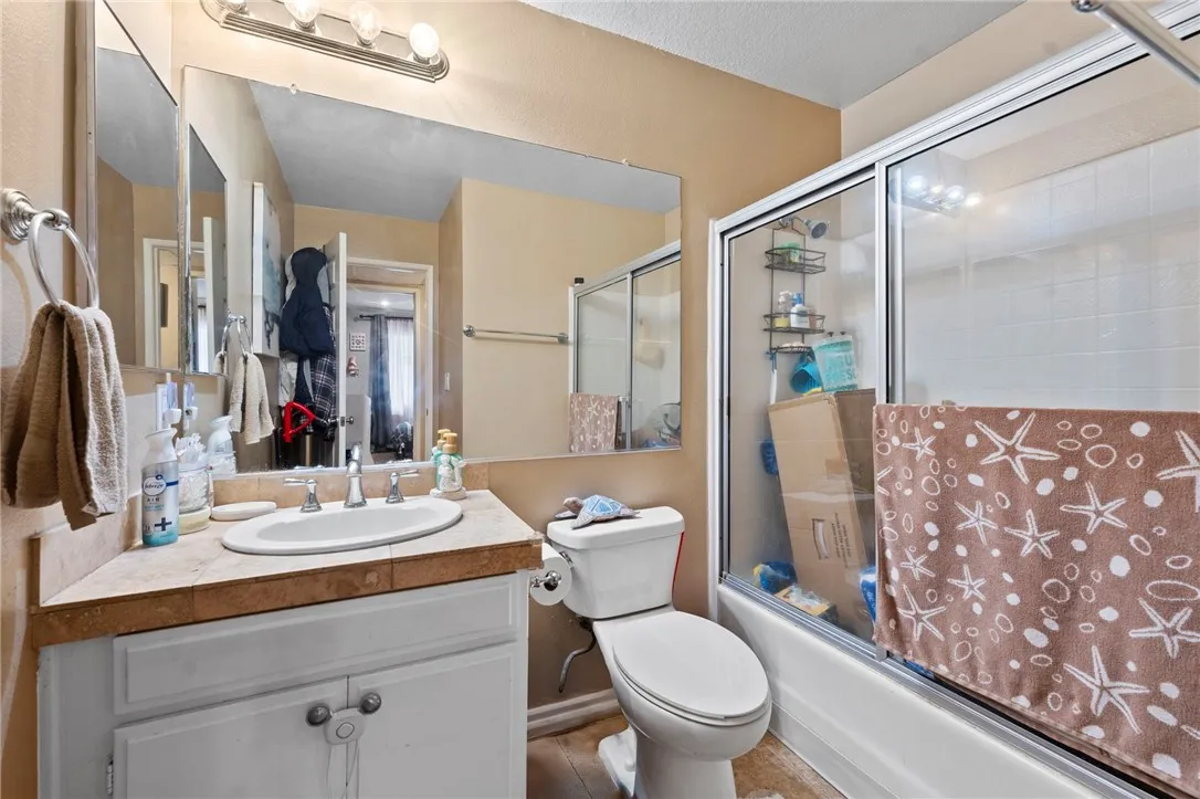 Additional image 37 of 7035 Woodley Unit 205, Van Nuys, CA 91406