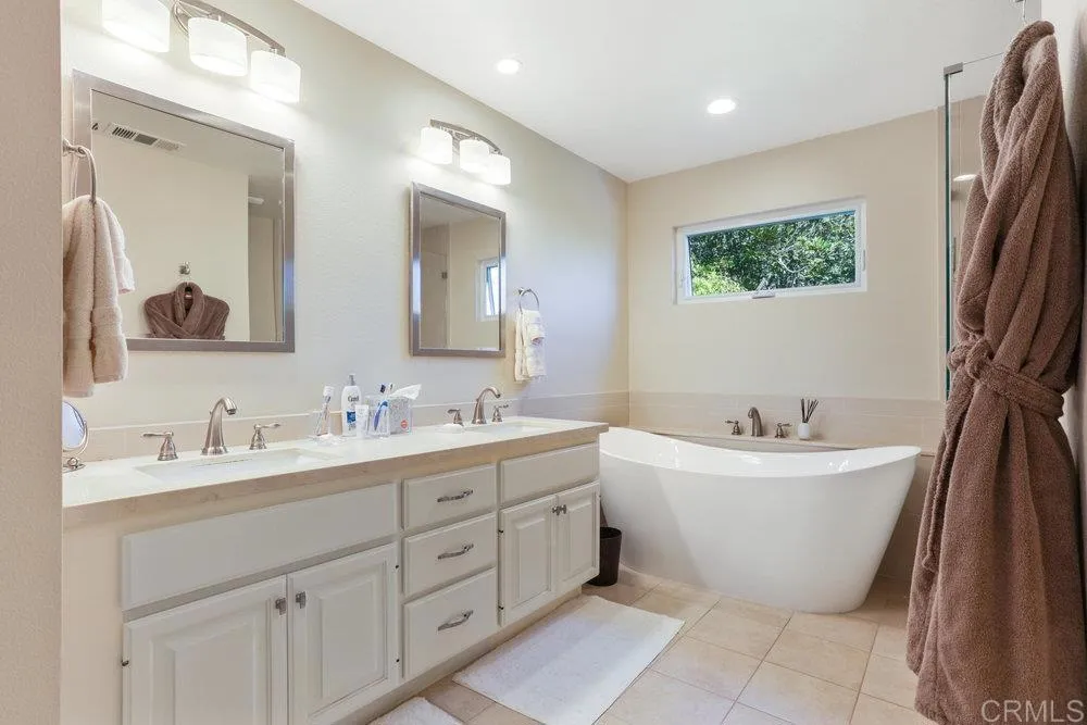 Additional image 52 of 20 Aruba, Coronado, CA 92118