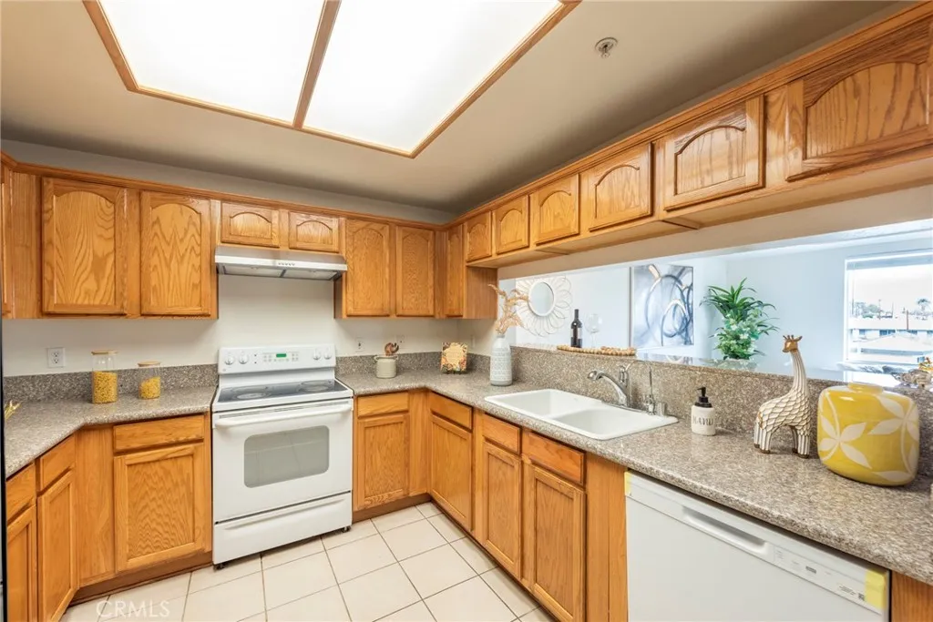 Additional image 35 of 208 N Lincoln Ave Unit 309, Monterey Park, CA 91755