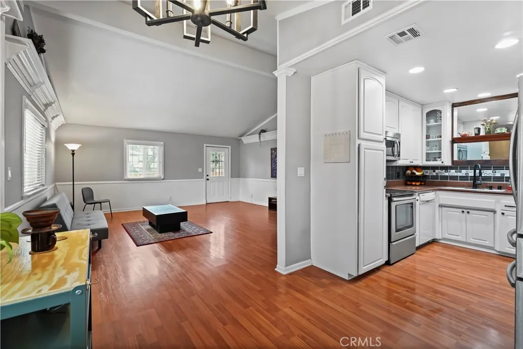 Additional image 20 of 13197 Leach Street, Sylmar, CA 91342