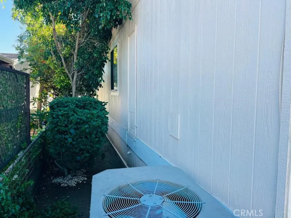 Additional image 33 of 1550 Rimpau Ave, Corona, CA 92881