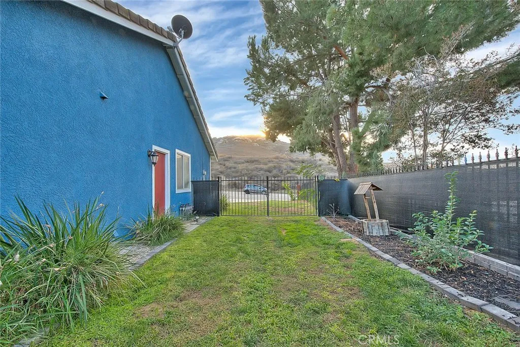 Additional image 44 of 4530 Watkins Dr, Riverside, CA 92507