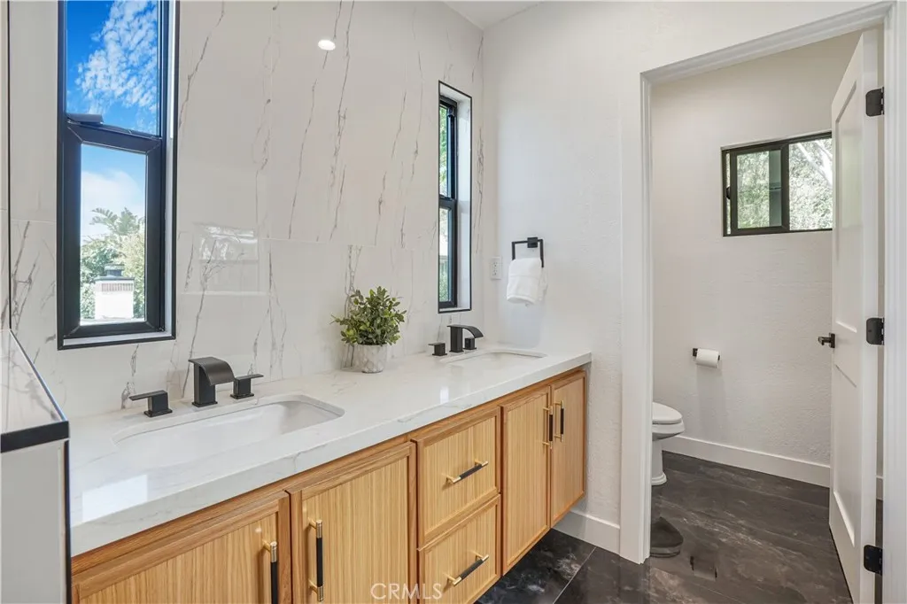Additional image 31 of 3560 Lavell, Los Angeles, CA 90065