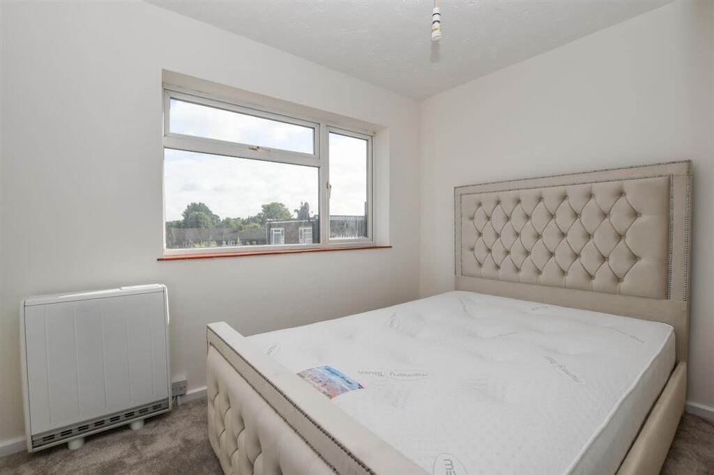 Additional image 7 of High Street, London Colney, AL2