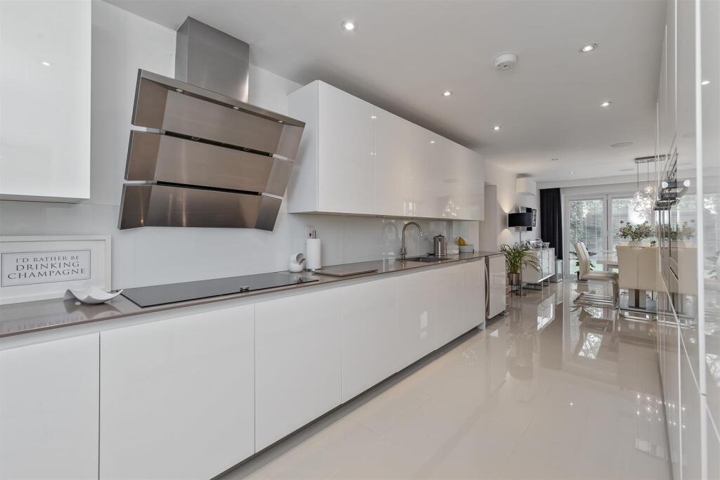 Additional image 3 of Ash Grove, Wheathampstead, St. Albans