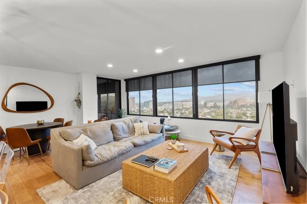 Additional image 4 of 10501 Wilshire Unit 2212, Los Angeles, CA 90024