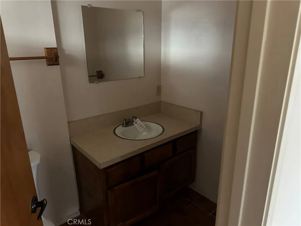 Additional image 13 of 38333 E End Rd, Lucerne Valley, CA 92356