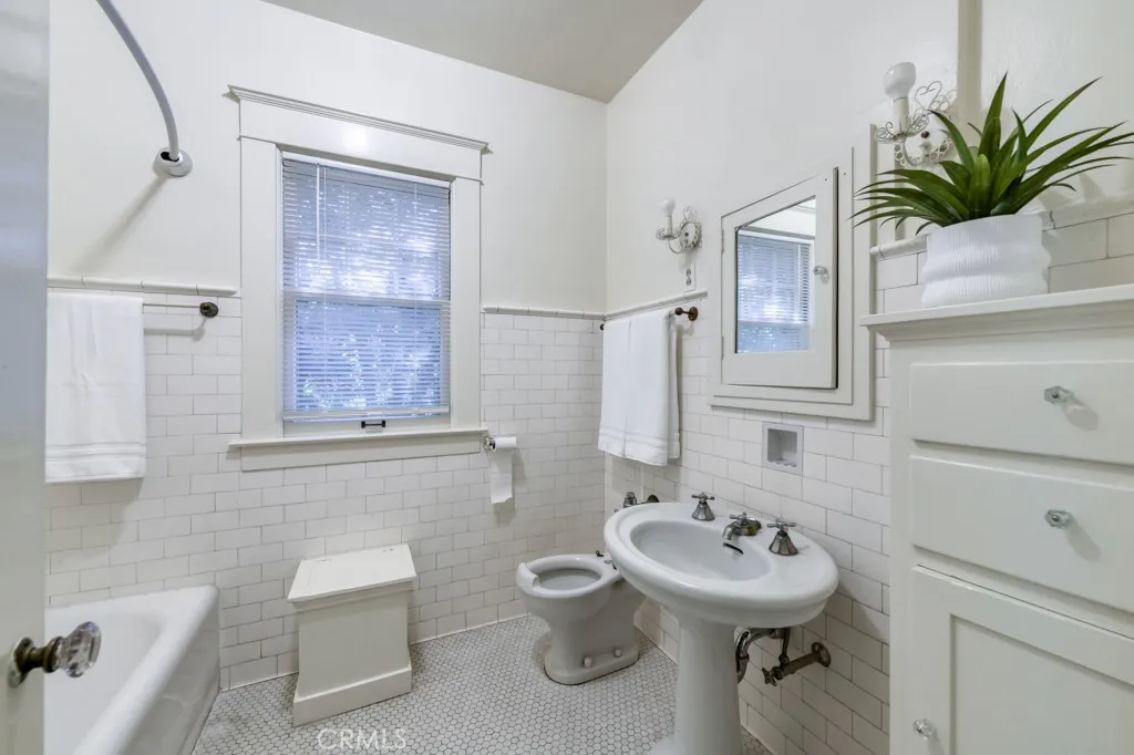 Additional image 35 of 605 E Home Avenue, Fresno, CA 93728