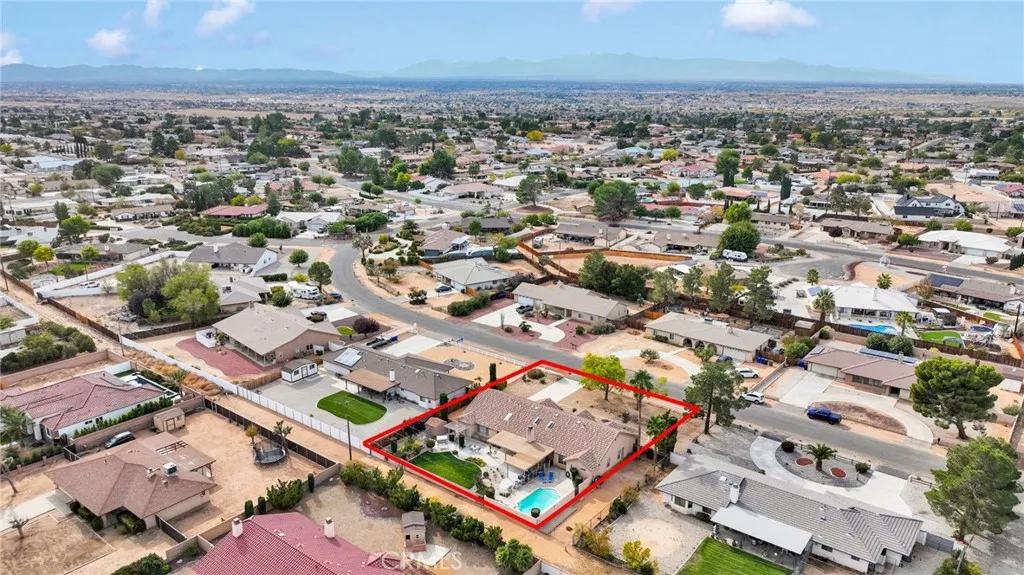 19971 Haida Road, Apple Valley, CA 92307