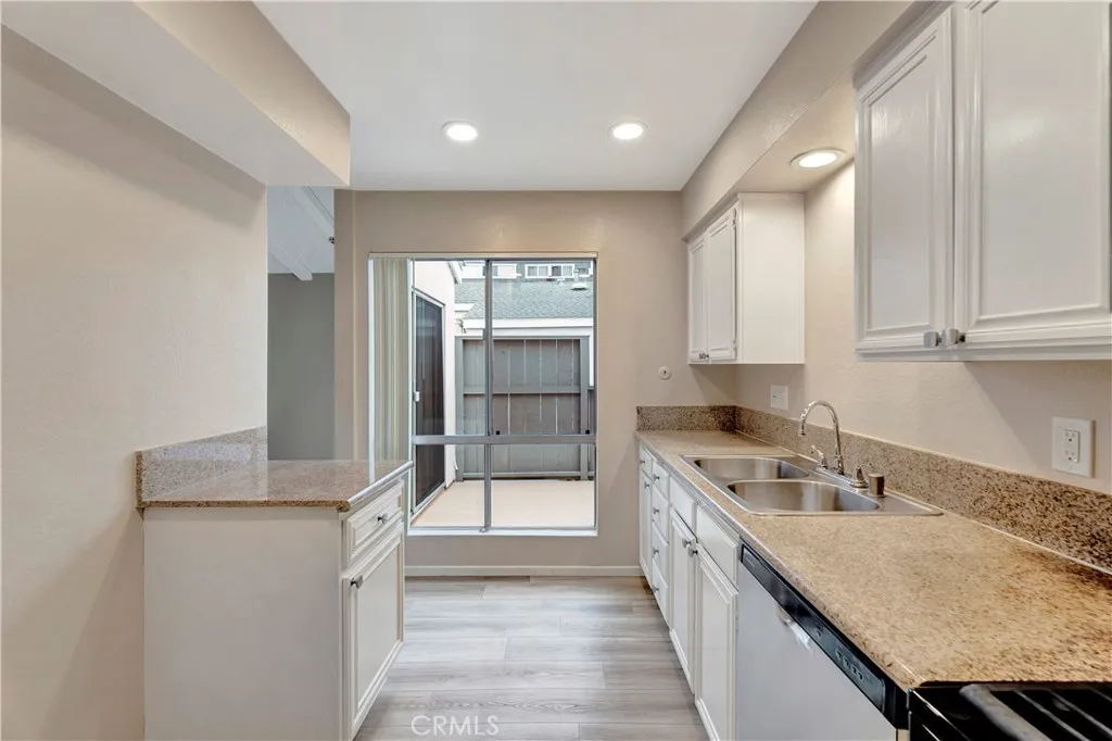 Additional image 38 of 2670 W Segerstrom Ave Unit f, Santa Ana, CA 92704