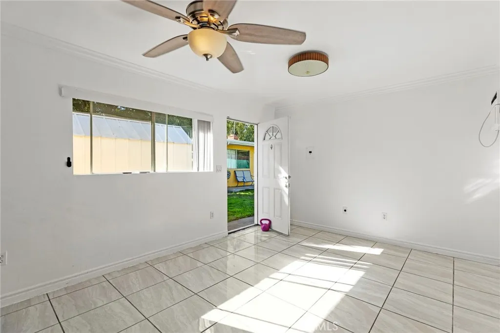 Additional image 60 of 340 E Shamrock St, Rialto, CA 92376