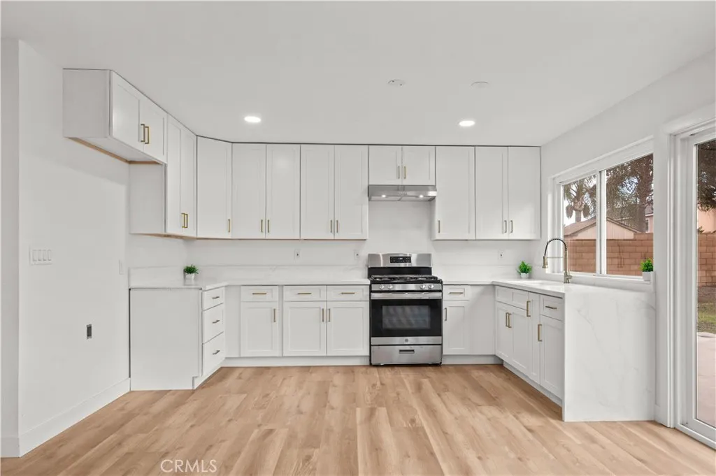 Additional image 54 of 554 E Fairfield Court, Ontario, CA 91761