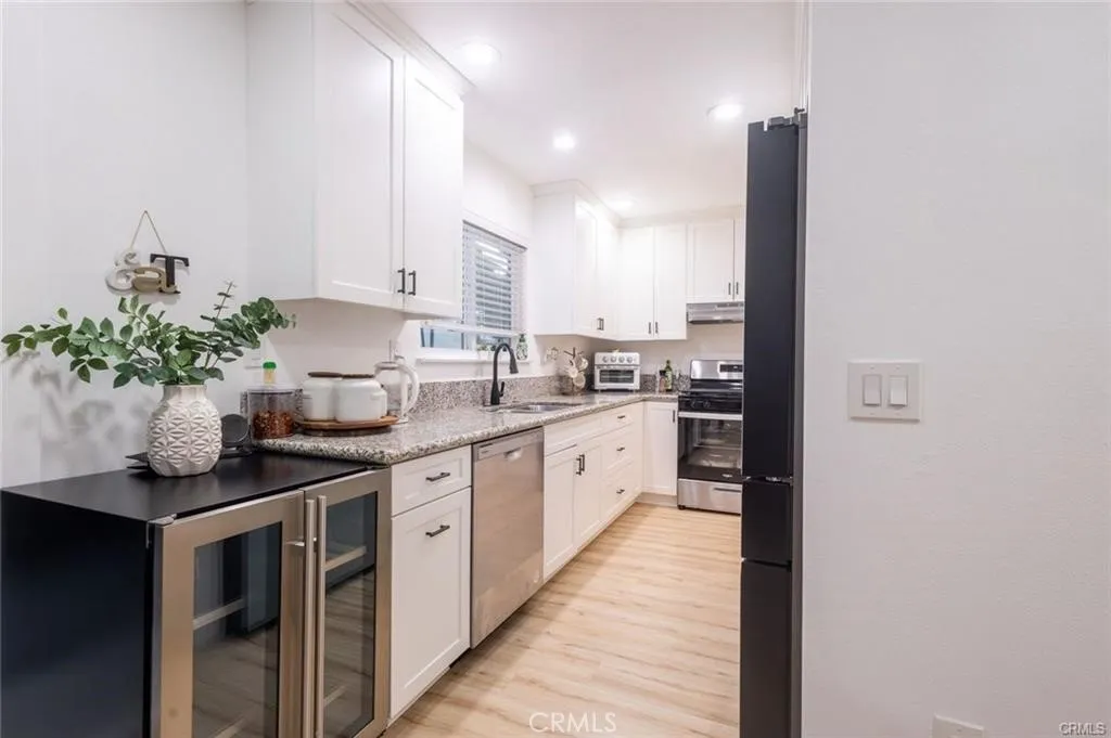 Additional image 10 of 256 E Mission Rd, Corona, CA 92879