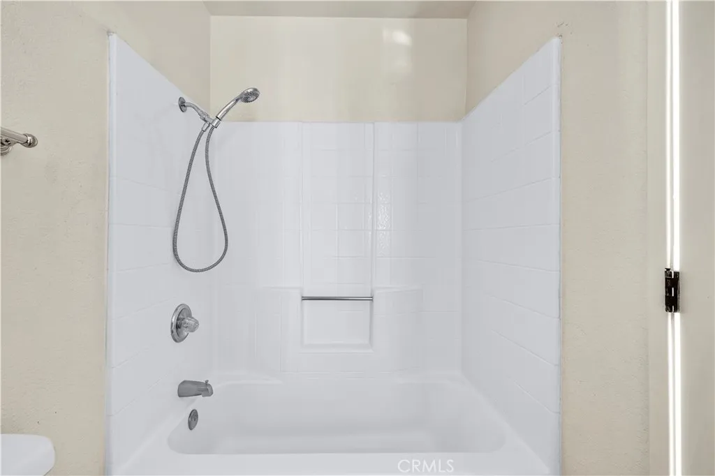 Additional image 18 of 5464 Mariposa, 29 Palms, CA 92277