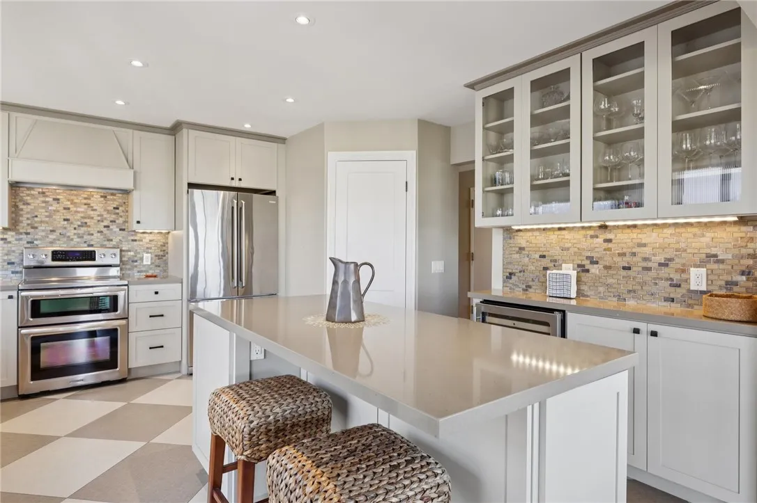 Additional image 80 of 373 Lombard St, San Francisco, CA 94133