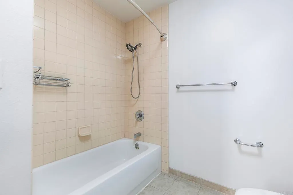 Additional image 13 of 253 10th Ave Unit 325, San Diego, CA 92101