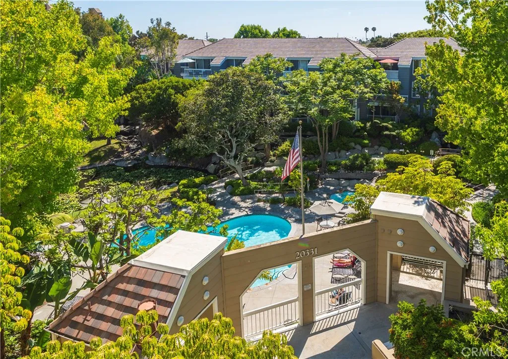 20331 Bluffside Circle Unit A407, Huntington Beach, CA 92646