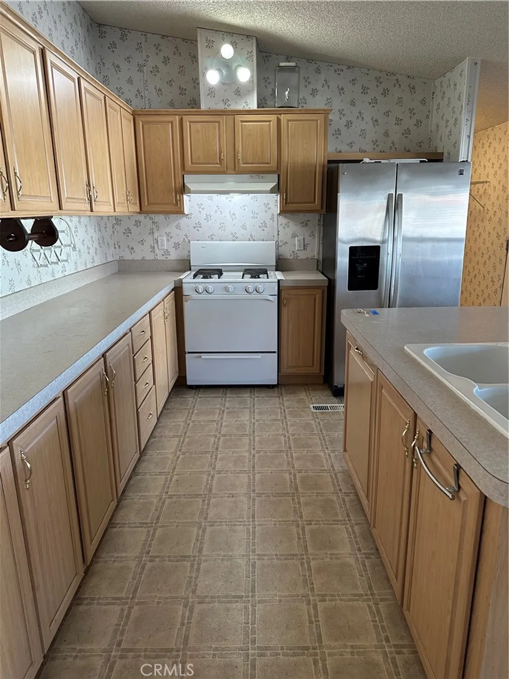 Additional image 10 of 20843 Waalew Road Unit C83, Apple Valley, CA 92307