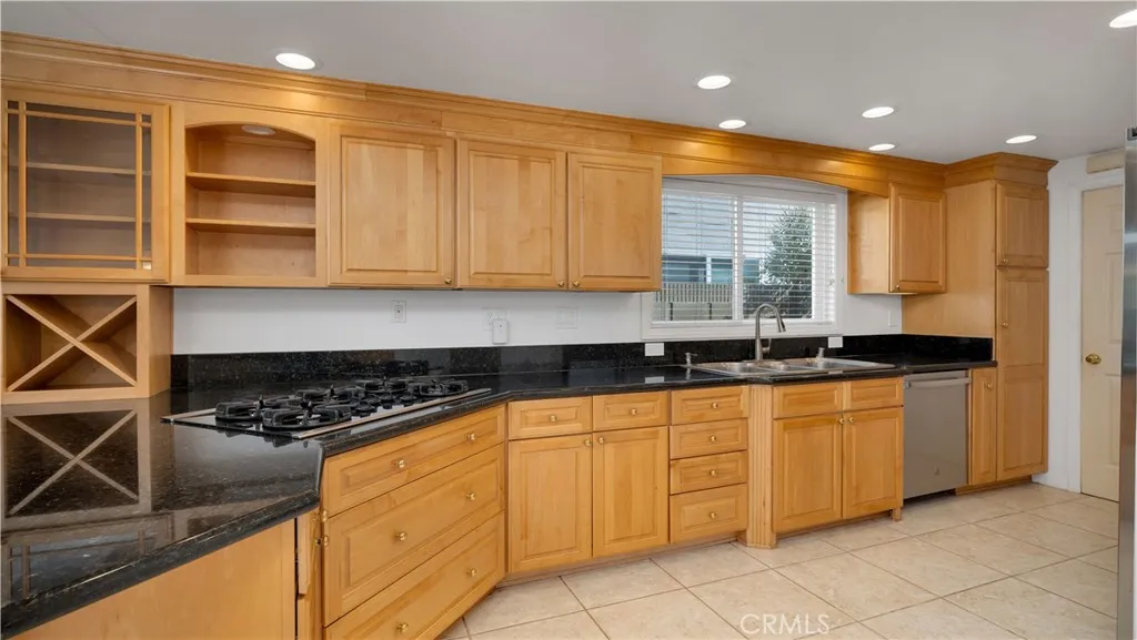 Additional image 17 of 6821 Loyola Drive, Huntington Beach, CA 92647