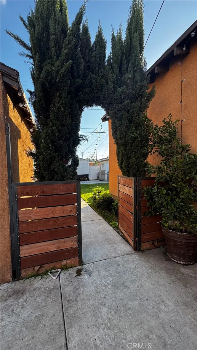 Additional image 80 of 806 E 91st St, Los Angeles, CA 90002
