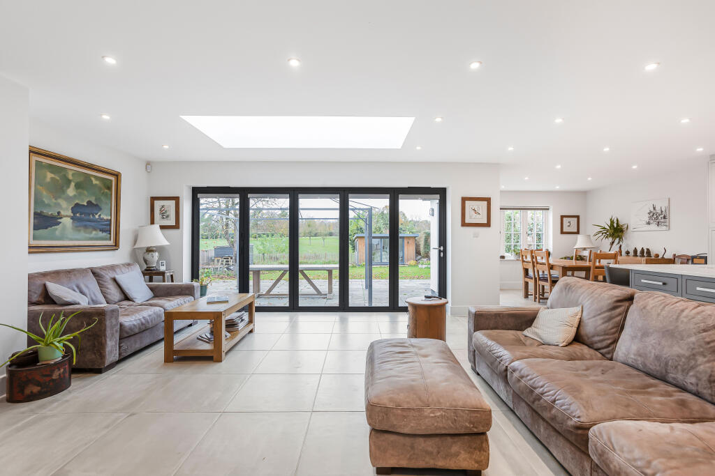 Additional image 8 of Mannicotts, Welwyn Garden City, Hertfordshire, AL8