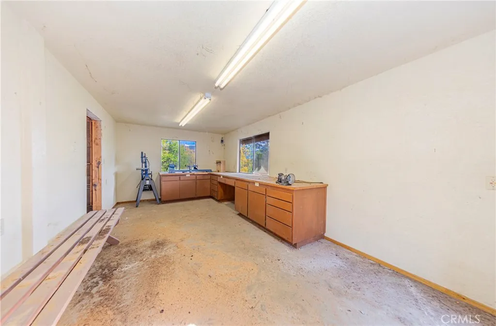 Additional image 9 of 39423 Summit Rd, Oakhurst, CA 93644